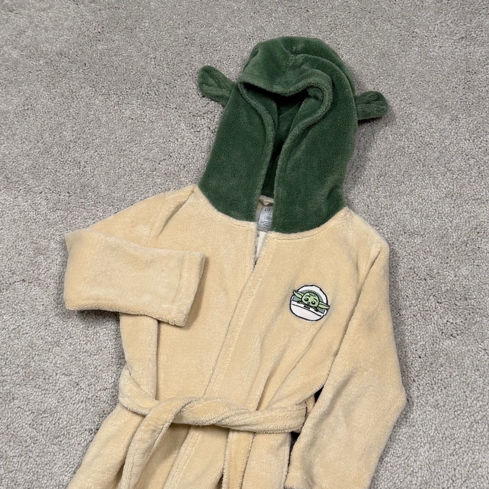 GAP Star Wars Grogu Baby Yoda Hooded Fleece Robe Kids Size 4 Years Tan Green